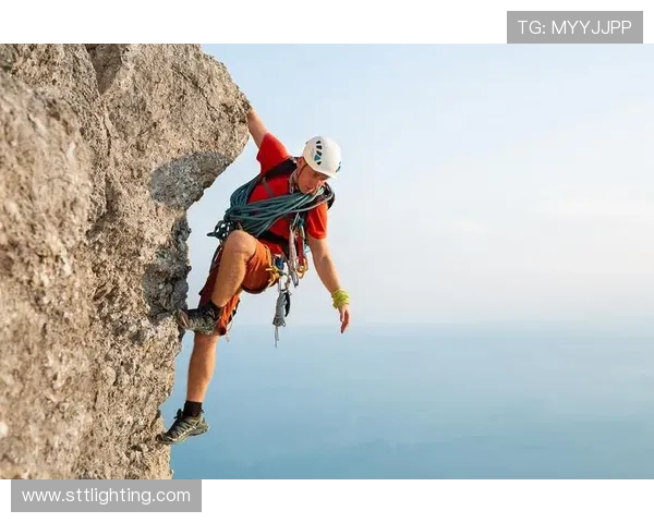 深圳攀岩队状态分析与未来发展展望探讨攀岩运动的热潮与挑战 深圳攀岩队状态分析与未来发展展望探讨攀岩运动的热潮与挑战