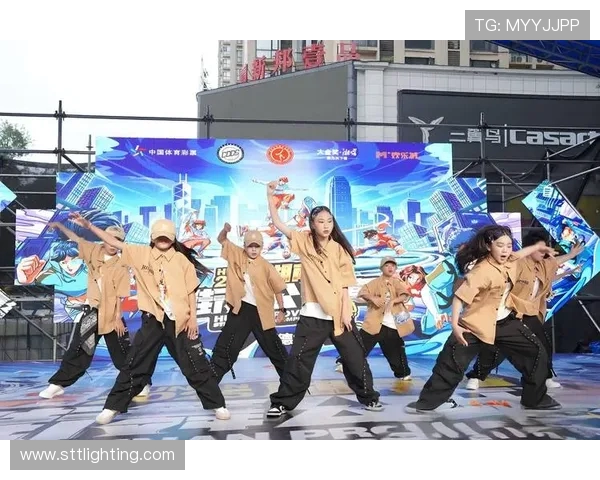 深圳街舞队在世界街舞大赛中的灵活性表现引发热议与赞赏