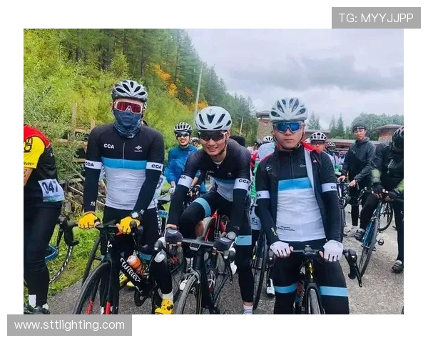 赛后复盘：北京极限运动队与重庆极限运动队速度对决的精彩瞬间分析