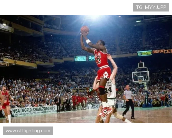 乔丹克拉克森：从替补到全明星的华丽蜕变与篮球之路