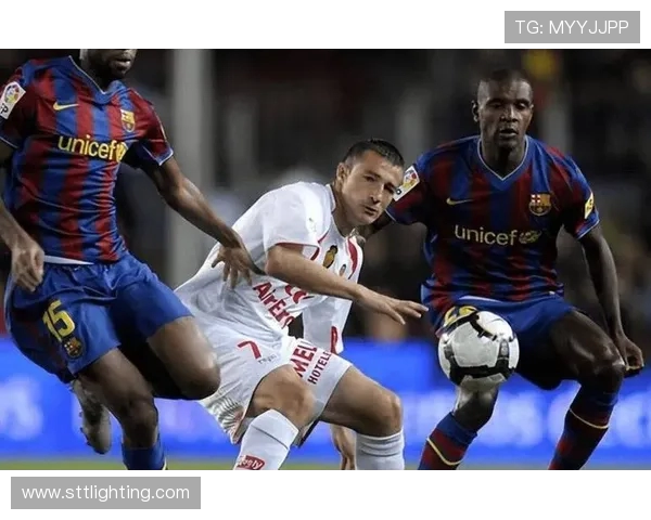 巴萨与马洛卡激战回顾精彩集锦展现足球魅力与团队精神 巴萨与马洛卡激战回顾精彩集锦展现足球魅力与团队精神