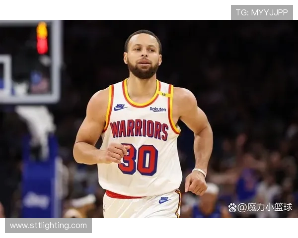 库里三分大赛决赛狂轰20球创历史新纪录引发全场轰动