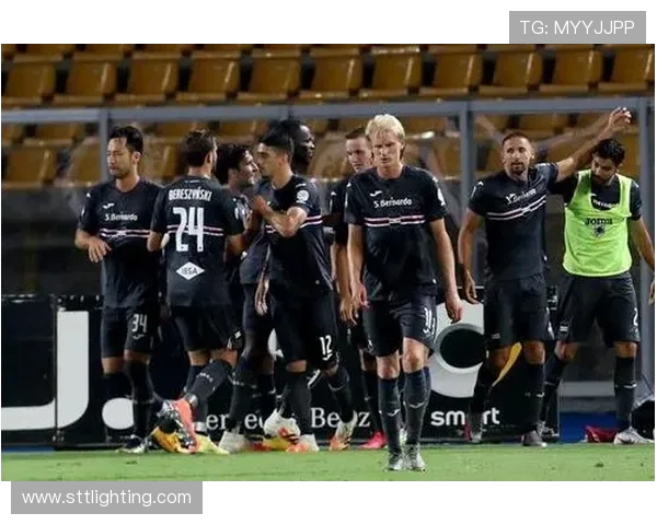 斯帕尔与莱切历史交锋回顾及战绩分析探讨