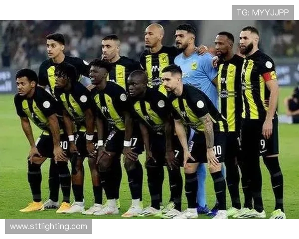 重庆足球队的节奏对比与战术演变深度解析