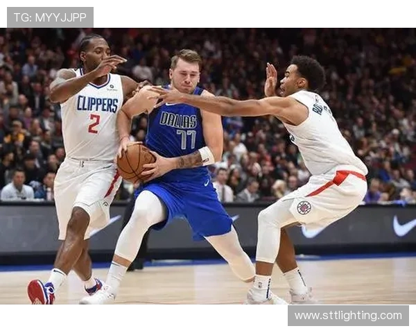 杭州篮球队篮球意识创新高引领全国潮流展现团队实力与战术智慧