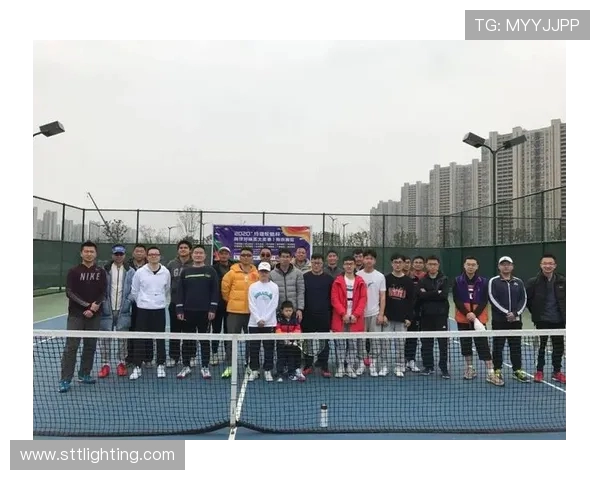 赛后分析:广州网球队与南京网球队状态对比及表现评估 赛后分析:广州网球队与南京网球队状态对比及表现评估