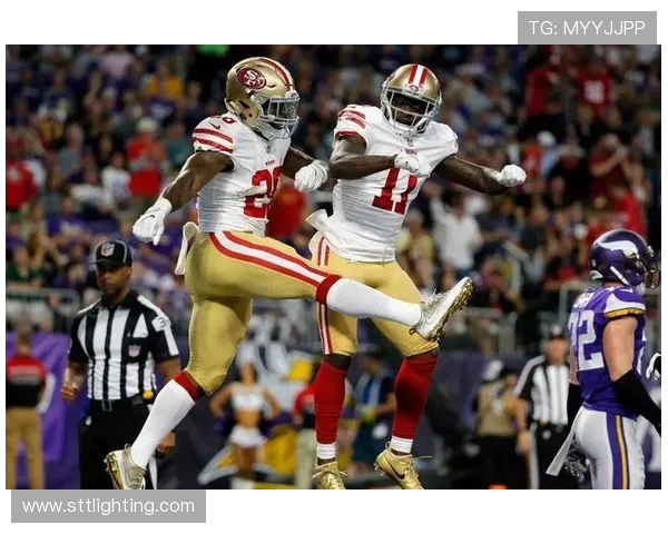 南京足球队默契配合探秘：如何打造团队协作的胜利之道